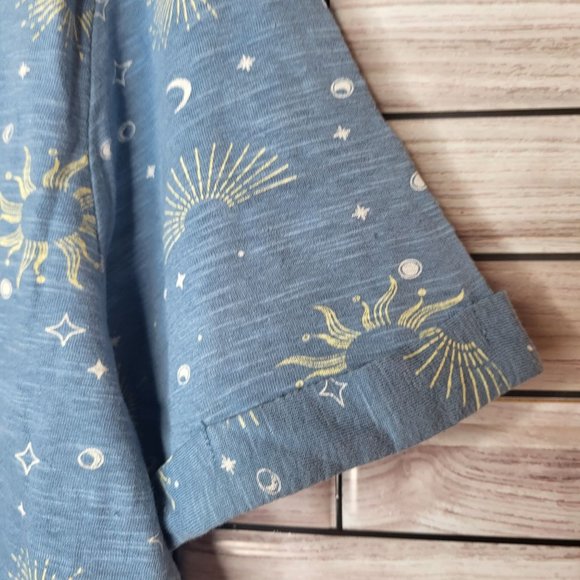 New Sweatshirt Project Women's Small Shirt Blue Sun Moon Blouse Short Sleeve Top - Picture 3 of 12